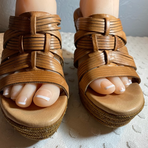 UGG Melinda Brown Leather Woven Strap  Platform Slip-On Wedge Sandals - Picture 3 of 16